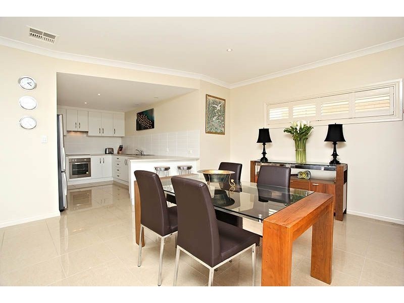 2 Britannia Parade, Hindmarsh Island SA 5214