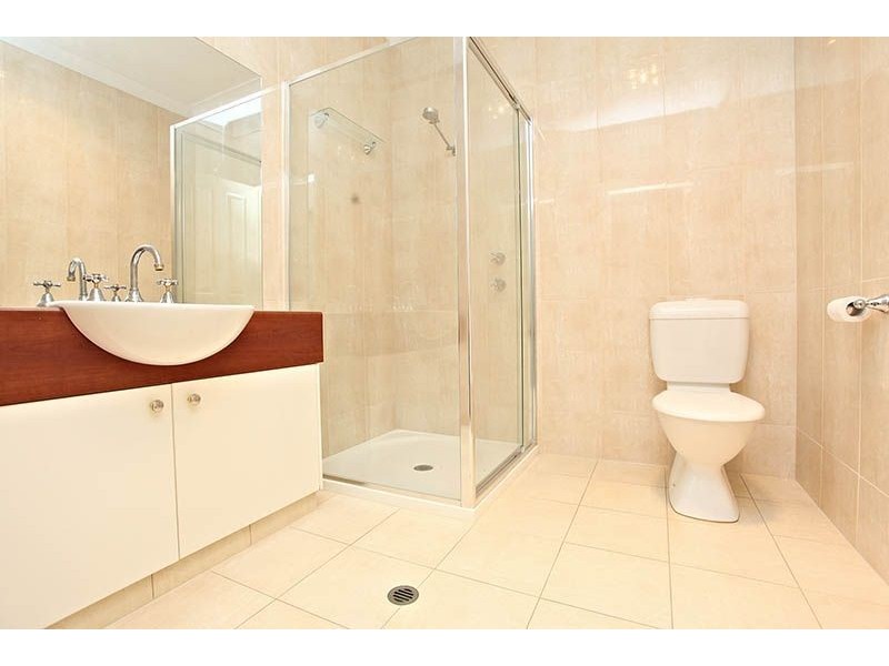 2 Britannia Parade, Hindmarsh Island SA 5214