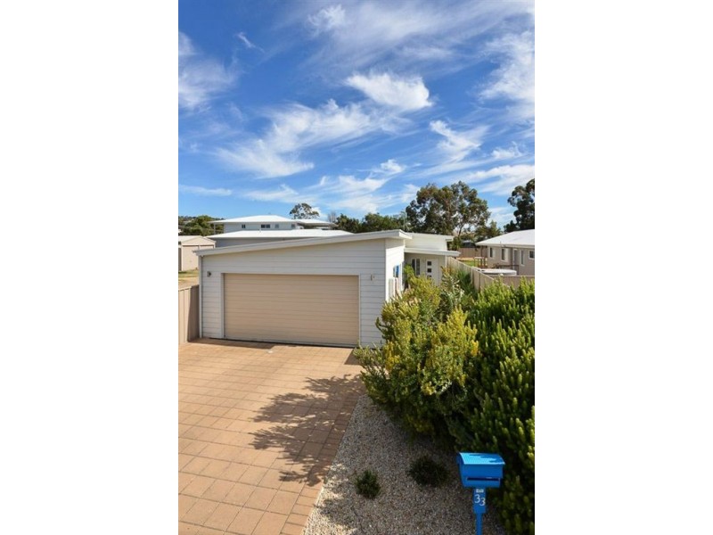 33 Giles Street, Encounter Bay SA 5211