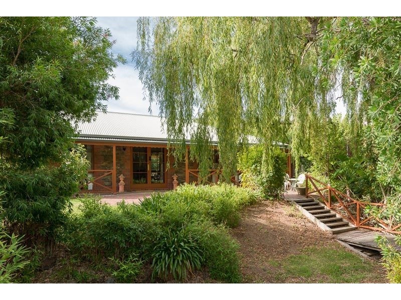 16 Solway Crescent, Encounter Bay SA 5211