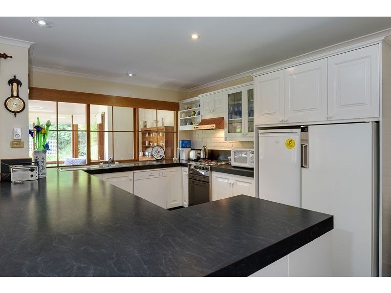 16 Solway Crescent, Encounter Bay SA 5211