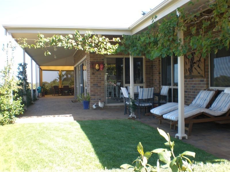 12-14 Waggon Road, Victor Harbor SA 5211