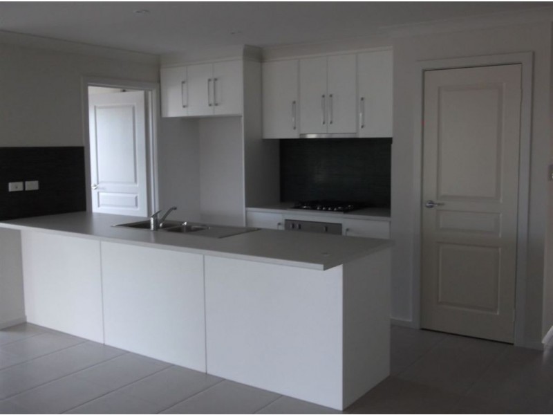 19 Shields Crescent, Encounter Bay SA 5211