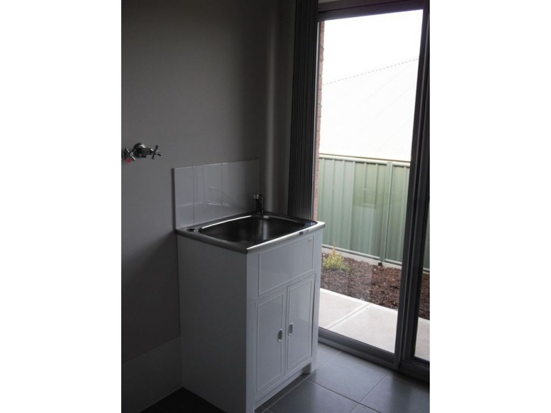 19 Shields Crescent, Encounter Bay SA 5211