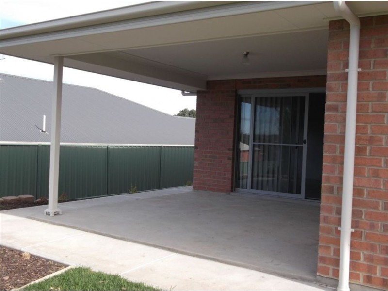 19 Shields Crescent, Encounter Bay SA 5211