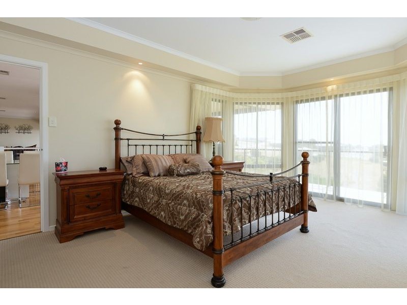 16 Theisenger Court, Encounter Bay SA 5211