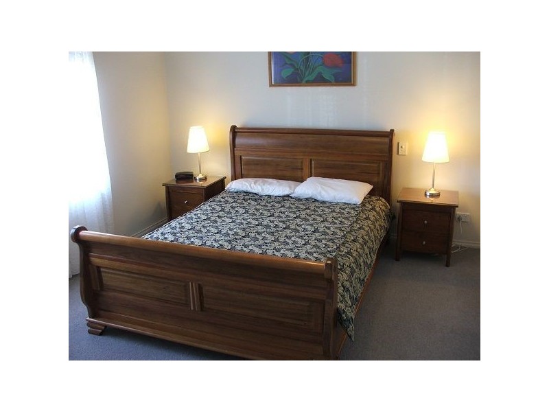 19 Charteris St, Port Elliot SA 5212