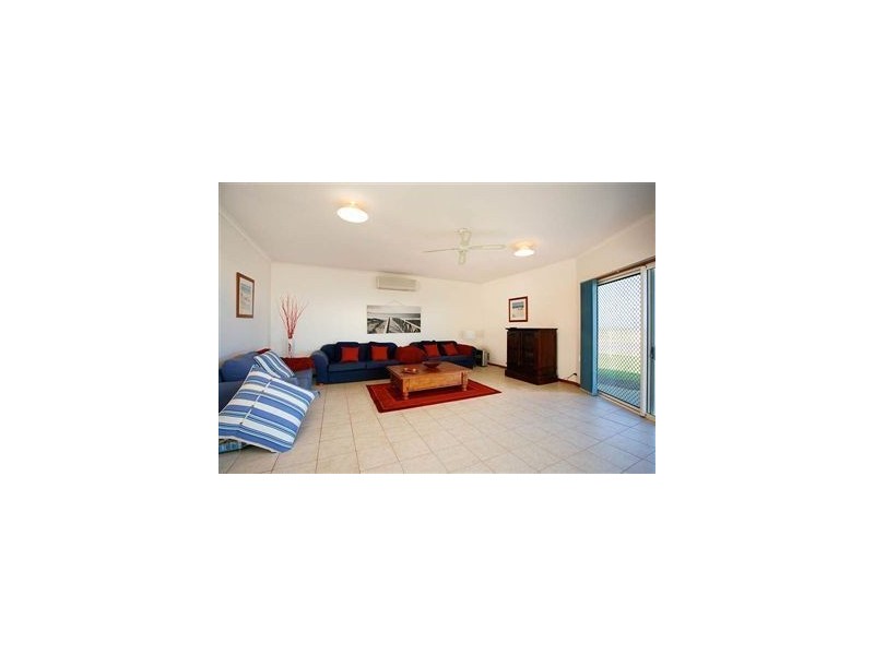 216 Surfers Parade, Middleton SA 5213