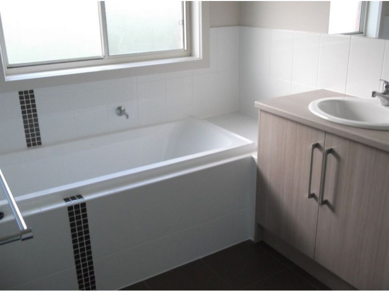 3 Shields Crescent, Encounter Bay SA 5211