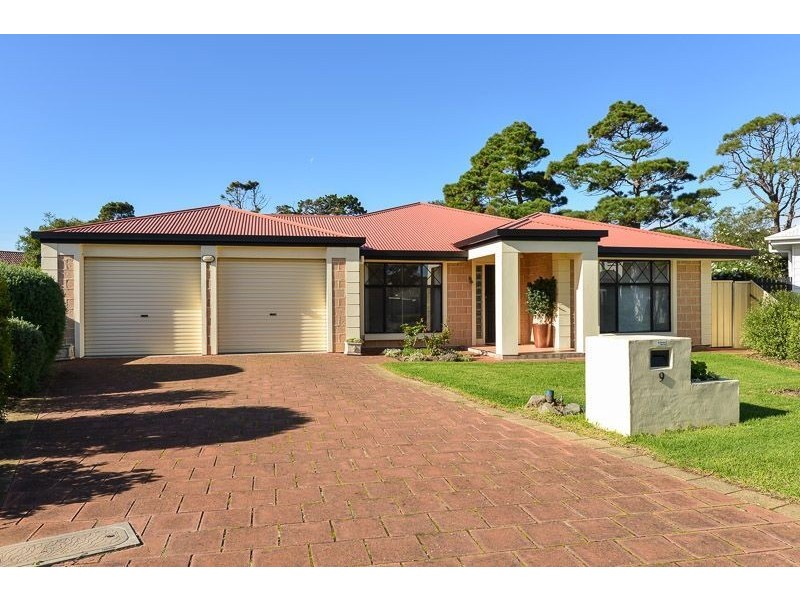 9 Hooghly Court, Mccracken SA 5211