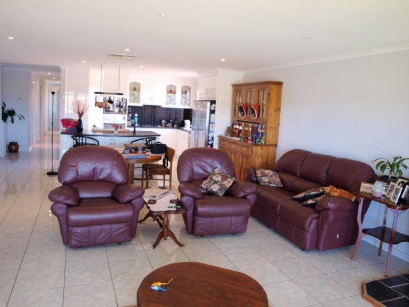 56 Britannia Parade, Hindmarsh Island SA 5214