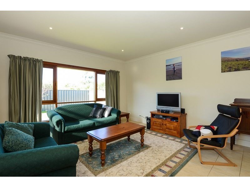 30 Sturt Street, Victor Harbor SA 5211
