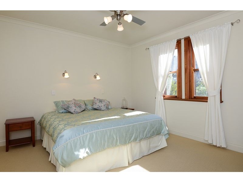 30 Sturt Street, Victor Harbor SA 5211