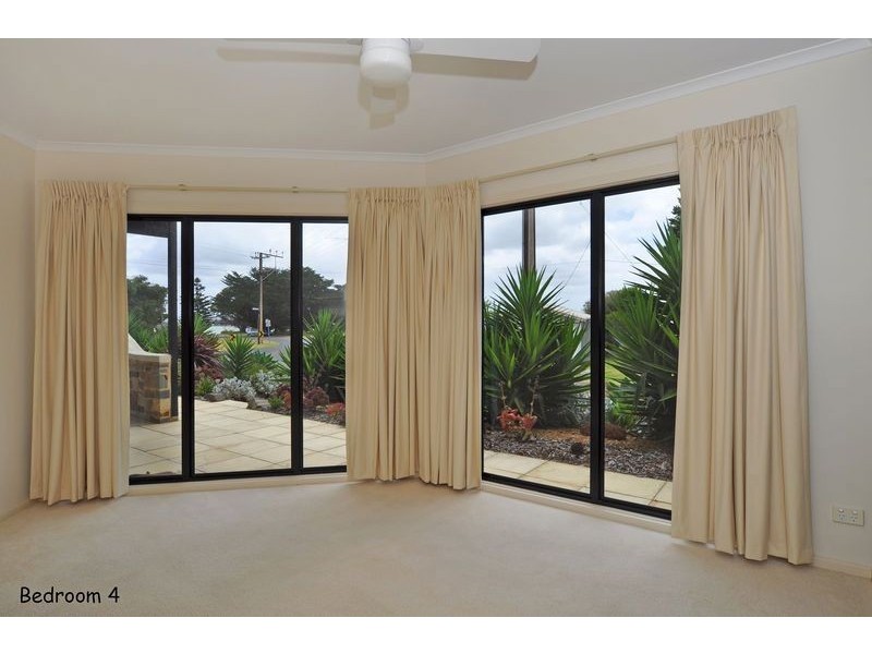 6 Jolly Street, Hindmarsh Island SA 5214