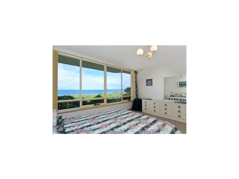 42 Ocean Road, Port Elliot SA 5212