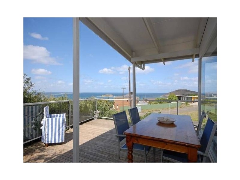 8 Wright Terrace, Encounter Bay SA 5211