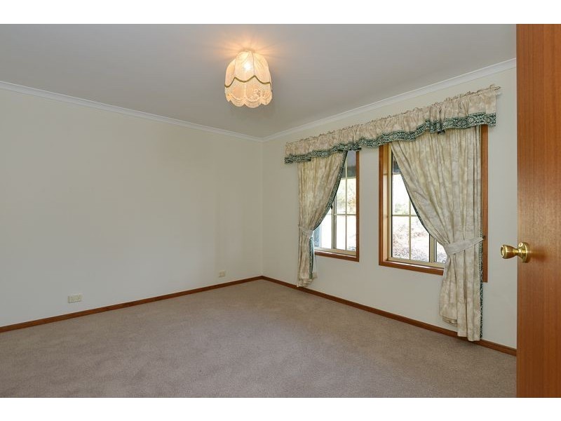 18 Sinclair Street, Hayborough SA 5211