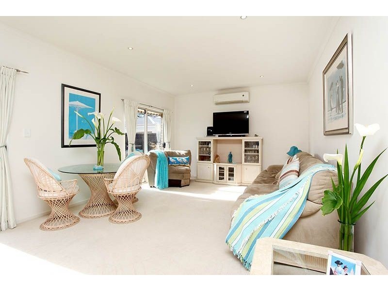 2 Smith Street, Encounter Bay SA 5211