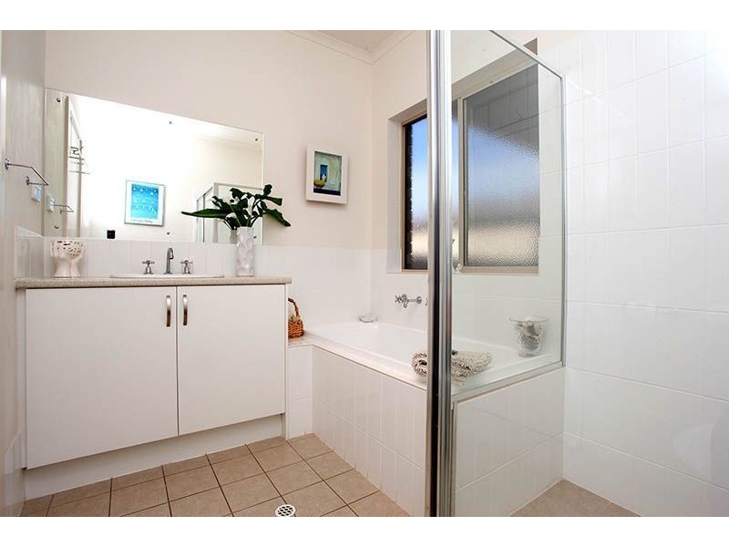 2 Smith Street, Encounter Bay SA 5211
