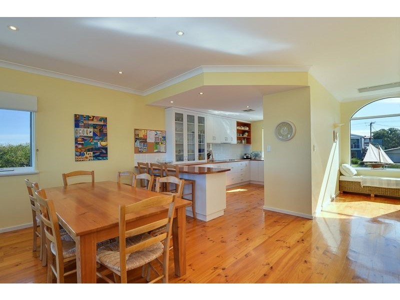 1B Seaview Avenue, Middleton SA 5213