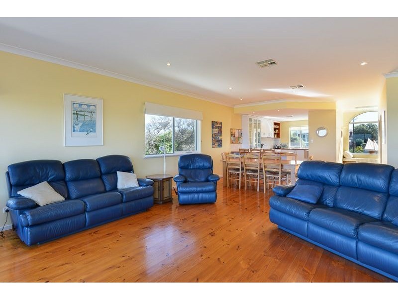 1B Seaview Avenue, Middleton SA 5213