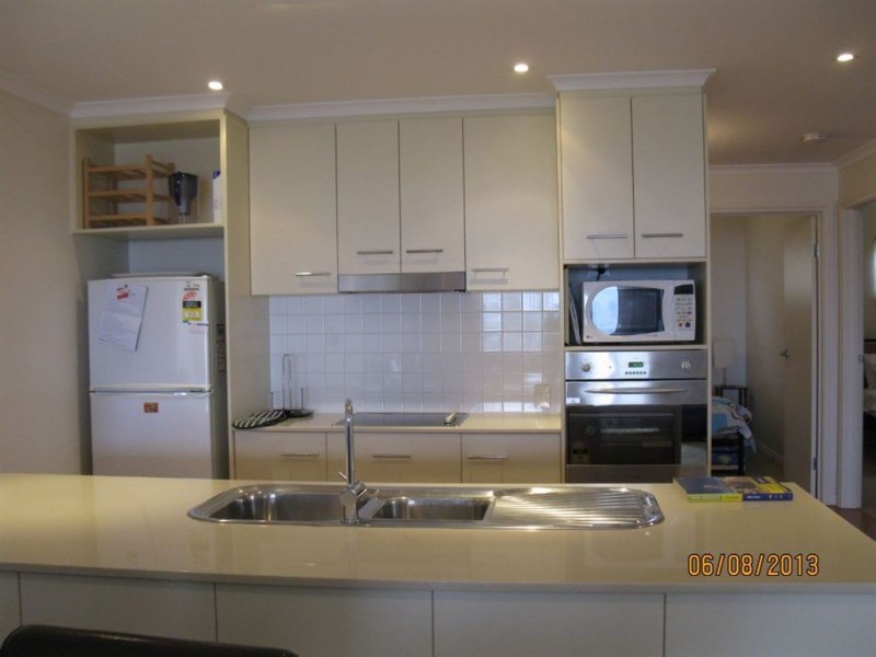 11/2 Solway Crescent, Encounter Bay SA 5211