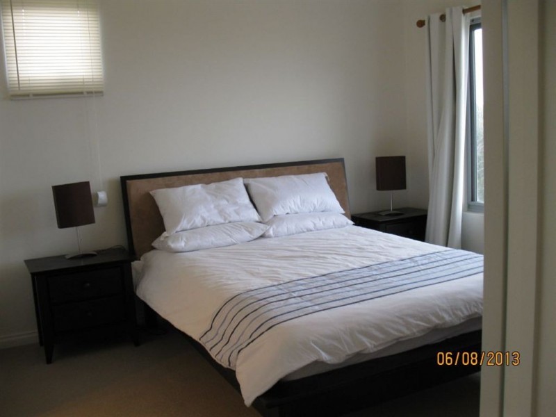 11/2 Solway Crescent, Encounter Bay SA 5211