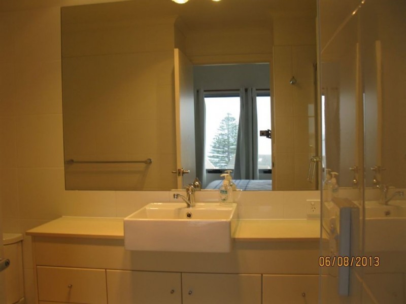 11/2 Solway Crescent, Encounter Bay SA 5211