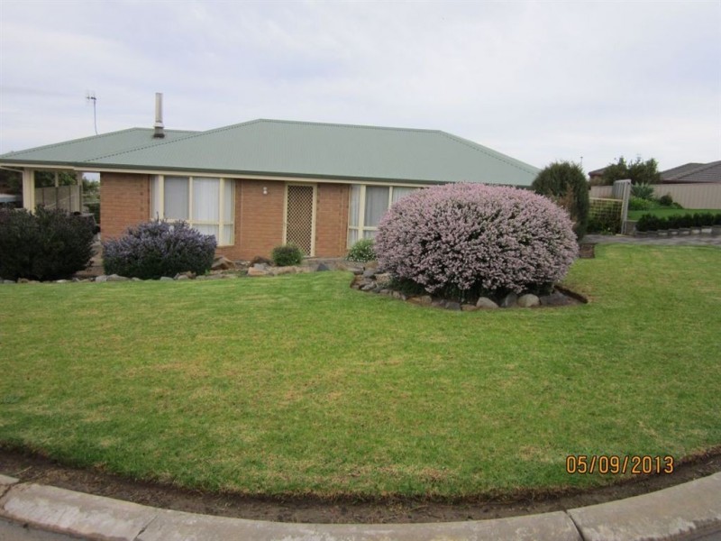 11 Orca Place, Encounter Bay SA 5211