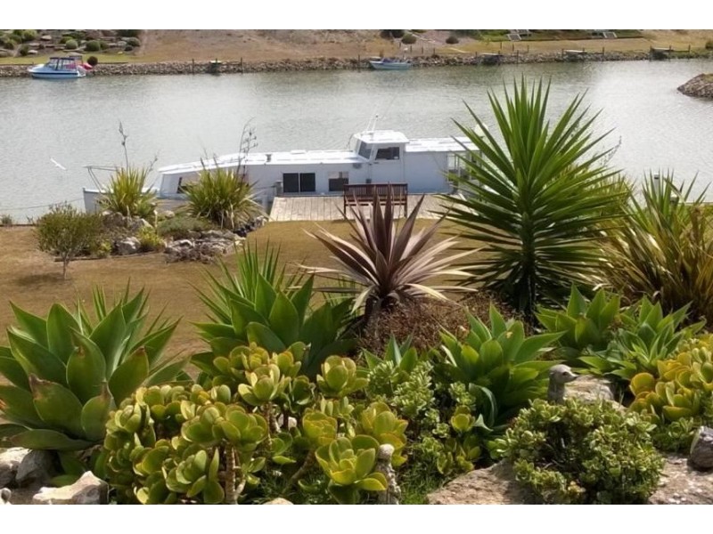 14 Britannia Parade, Hindmarsh Island SA 5214