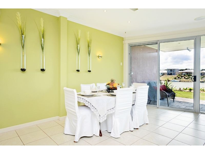 14 Britannia Parade, Hindmarsh Island SA 5214