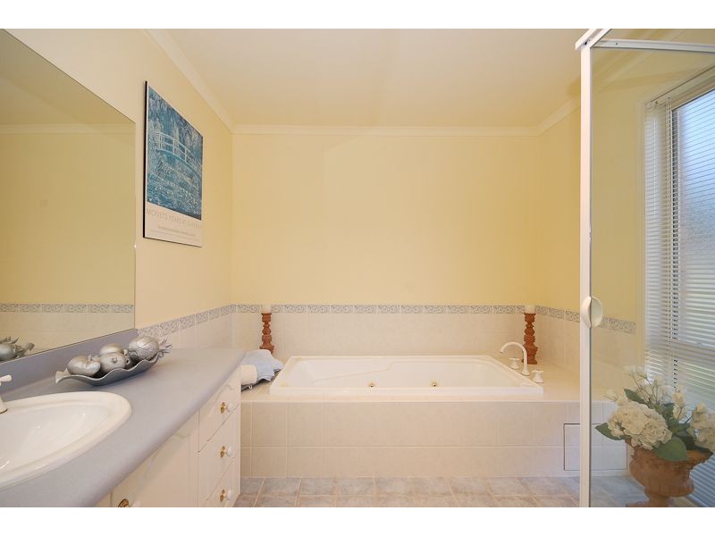 102 Rapid Drive, Mccracken SA 5211