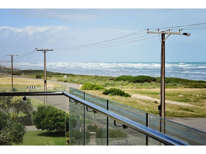 52 Esplanade, Middleton SA 5213