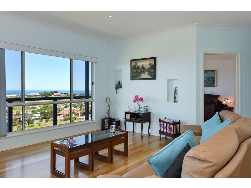 25 Southern Right Crescent, Encounter Bay SA 5211