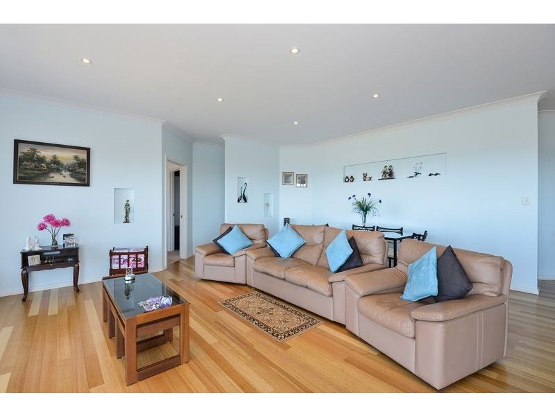 25 Southern Right Crescent, Encounter Bay SA 5211