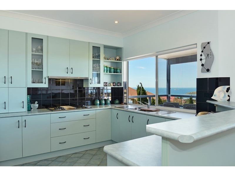 25 Southern Right Crescent, Encounter Bay SA 5211