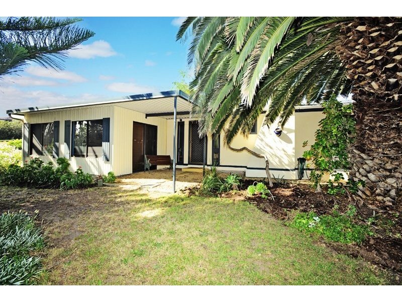 12 Hazel Street, Goolwa Beach SA 5214