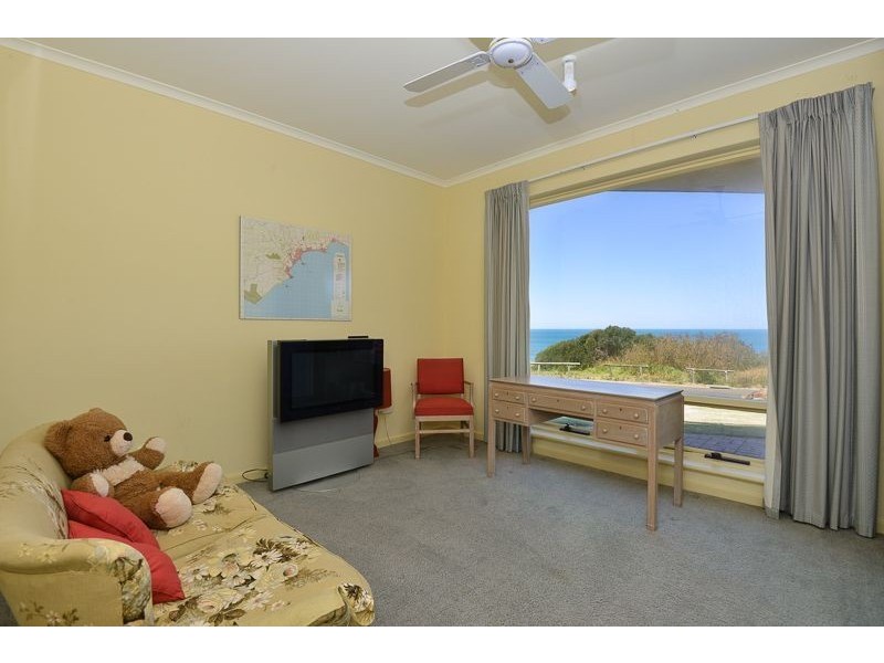 1 Peroomba Terrace, Hayborough SA 5211