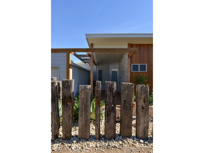 14 Henry Street, Port Elliot SA 5212