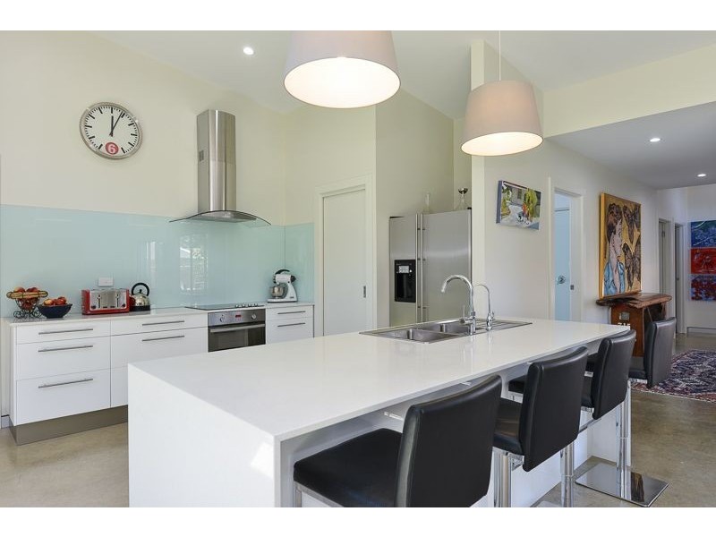 14 Henry Street, Port Elliot SA 5212