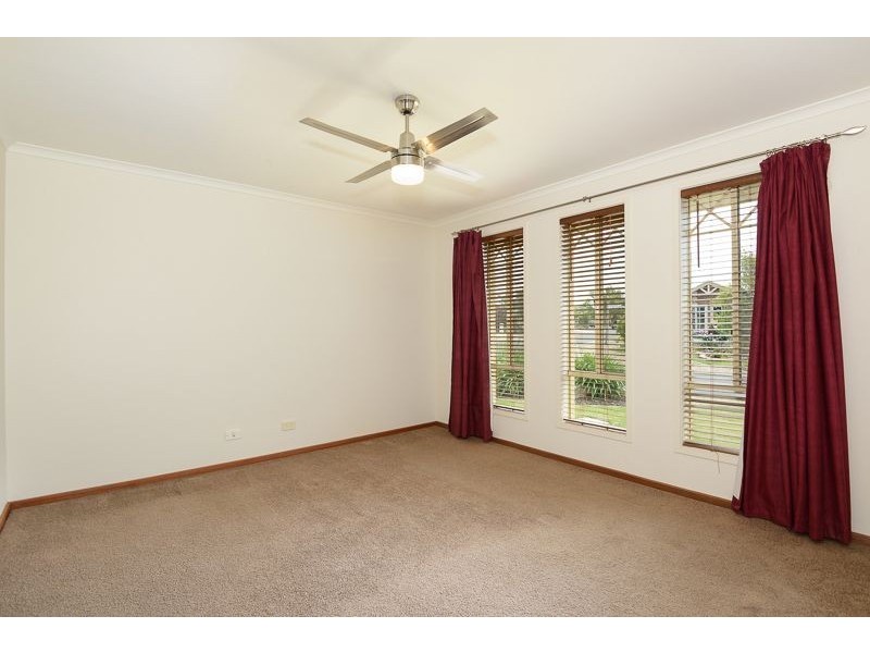2 Manning Avenue, Encounter Bay SA 5211
