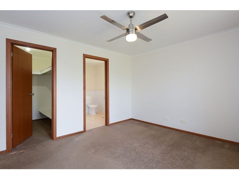 2 Manning Avenue, Encounter Bay SA 5211