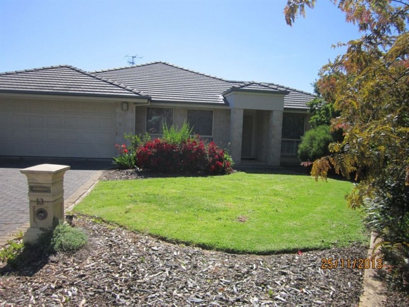 13 Africaine Drive, Mccracken SA 5211