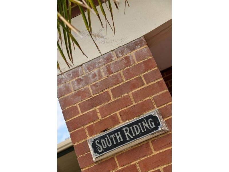 54 Victoria Street, Victor Harbor SA 5211