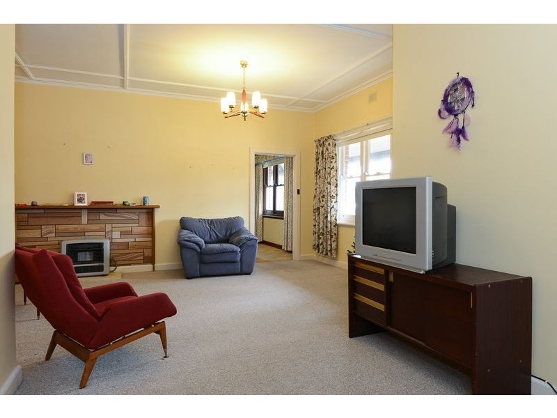 54 Victoria Street, Victor Harbor SA 5211