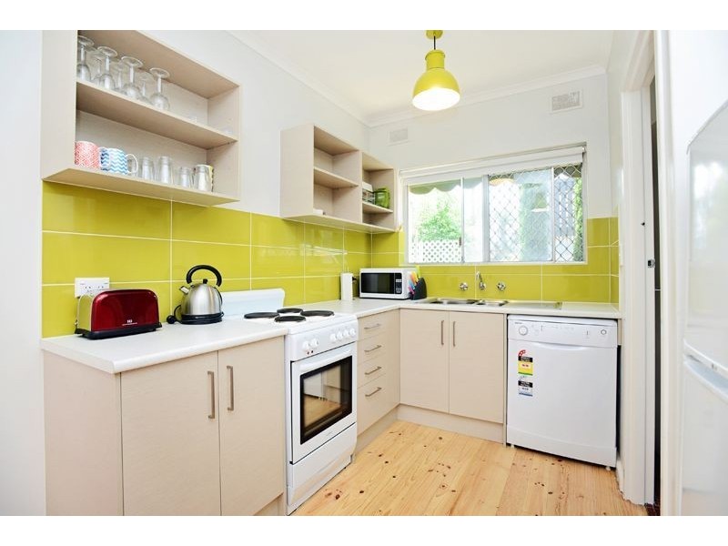 8/51-53 Victoria Street, Victor Harbor SA 5211