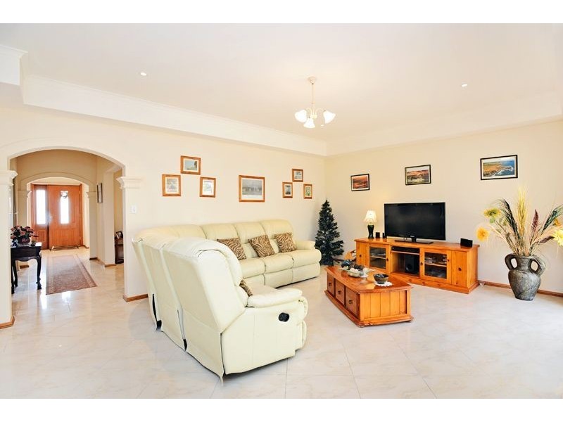 21 Orca Place, Encounter Bay SA 5211