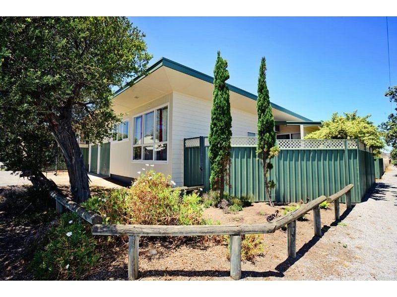 1/3 Barbara Street, Port Elliot SA 5212