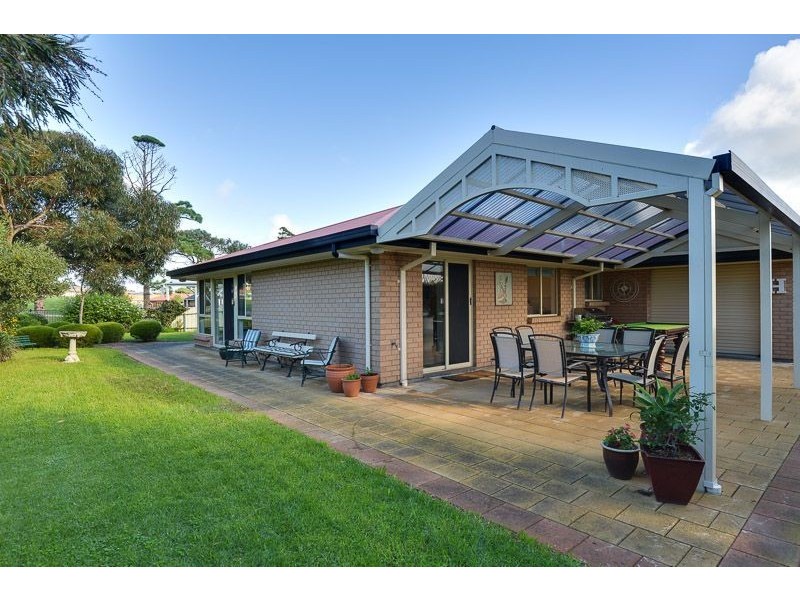 9 Hooghly Court, Mccracken SA 5211