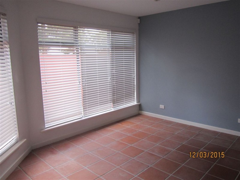 5 Esplanade, Victor Harbor SA 5211